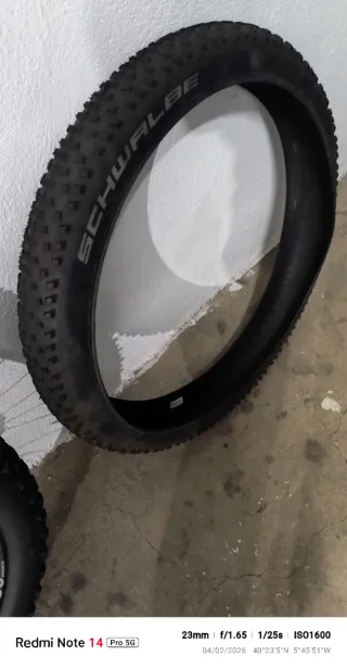 Cubierta Schwalbe 27.5x3.00