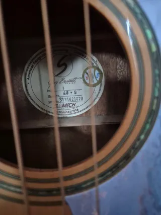 Bajo Acústico Samick Greg Bennett AB-2.