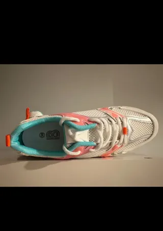Zapatillas deportivas nuevo