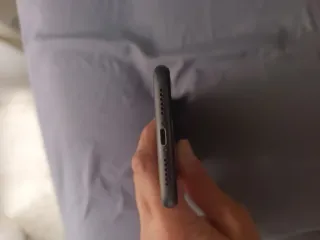 iPhone 11 Pantalla Nueva y 94% Batería