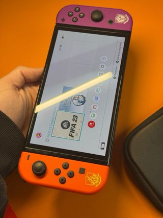 Nintendo Switch OLED Edición Pokémon + Juegos