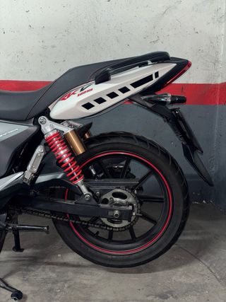 Moto Keeway RKV 125 cc