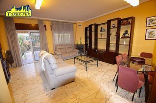 Casa adosada en alquiler en San Luis en Almería