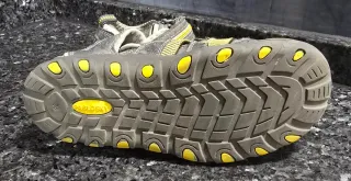 Zapatos Pablosky niño gris y amarillo