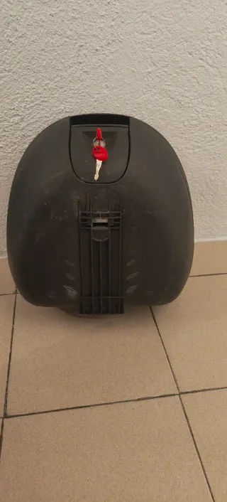 Maletín Shad con Soporte Daelim Roadwin 125 R