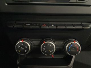 Express Confort 1.5 Blue dCi 55 kW (75 cv)