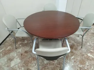 Lote mobiliario oficina mesas y sillas