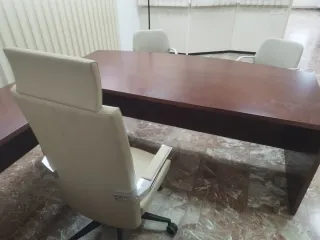Lote mobiliario oficina mesas y sillas
