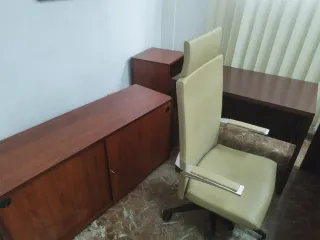 Lote mobiliario oficina mesas y sillas