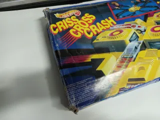 Hot Wheels Criss Cross Crash