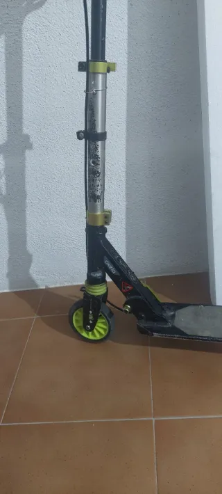 Monopatín Decathlon infantil