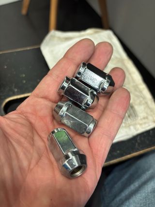 Tuercas Ruedas Rover Mini