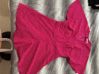 Mono Zara lunares rosa talla L