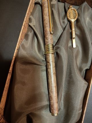 Coordinato penna stilografica e ferma cravatta