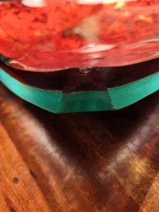 Bandeja cristal cóncava roja y dorada