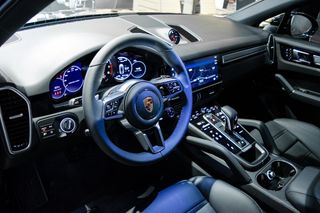 Porsche Cayenne Coupe EHybrid Platinum Edition2023