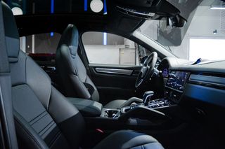 Porsche Cayenne Coupe EHybrid Platinum Edition2023