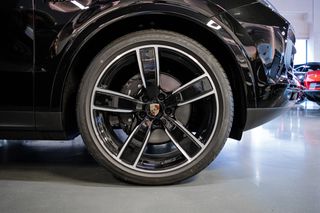 Porsche Cayenne Coupe EHybrid Platinum Edition2023