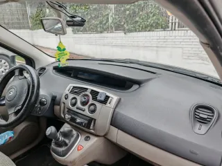 Renault Grand Scenic 2006 para reparar o piezas