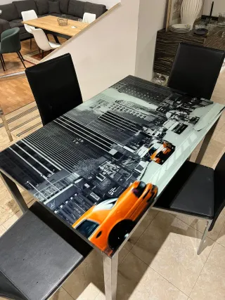 Mesa y 4 Sillas Diseño Urbano