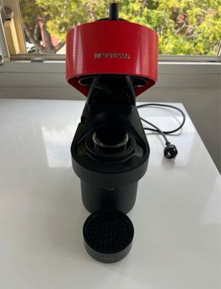Cafetera Nespresso Krups Roja