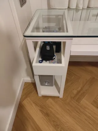 Escritorio moderno cristal y madera color blanco