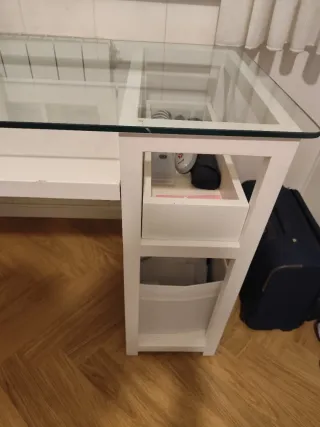 Escritorio moderno cristal y madera color blanco