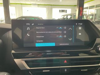 C4 C4 BlueHDi 110 S&S Live Pack berlina con portón