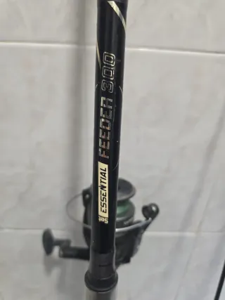 Caña Caperlan Essential Feeder 300