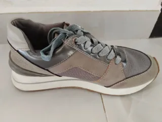 Zapatillas deportivas mujer XTI beige/gris