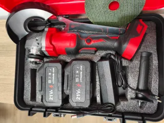 Amoladora Radial con Baterías y Maletín