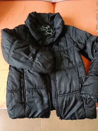 Bolso negro de piel sintética