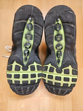 Nike Air Max neón