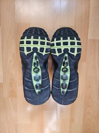 Nike Air Max neón