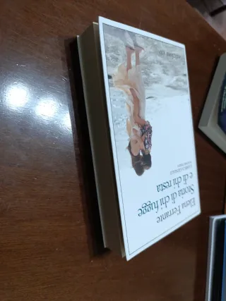 Storia di chi fugge e di chi resta. L'amica gen...