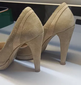 Scarpe donna beige tacco alto