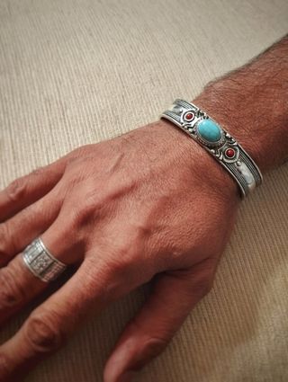 Pulsera Brazalete Turquesa y Coral. Étnico