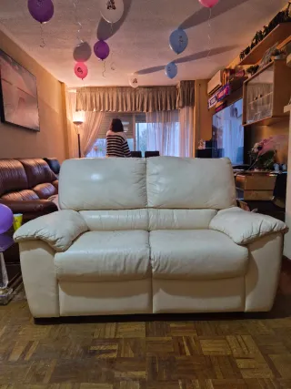 Sofá de cuero Natuzzi blanco