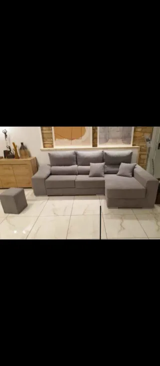 Armario blanco de madera