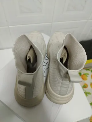 Botines tipo zapatillas