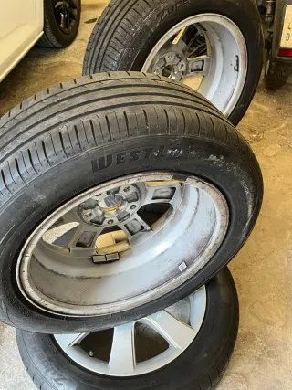 4 Llantas Seat 205/50/16 con Gomas