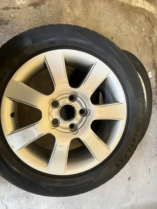 4 Llantas Seat 205/50/16 con Gomas