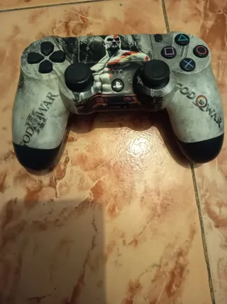 Mando PS4 Azul y Mando PS4 GOD of WAR