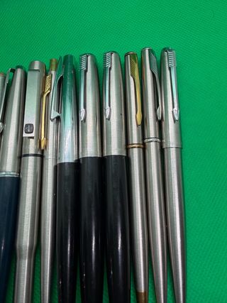 7 penne Parker (5 stilografiche)