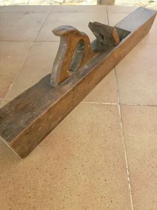 CEPILLO CARPINTERO ANTIGUO.