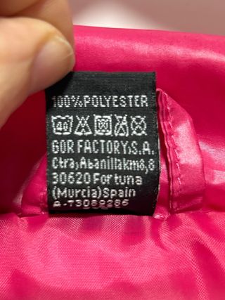 Plumas deportivo rosa con logo