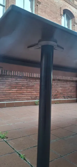 Mesa de oficina/despacho madera y metal