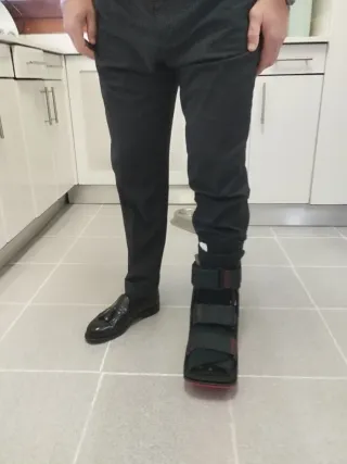 Bota Ortopédica XcelTrax Talla M (41-42) holgada