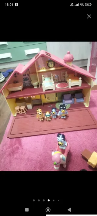 Lote de figuras y accesorios Bluey