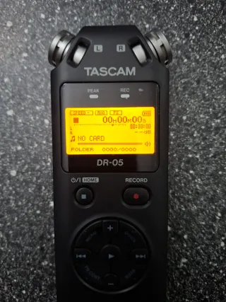 Registratore Tascam DR-05